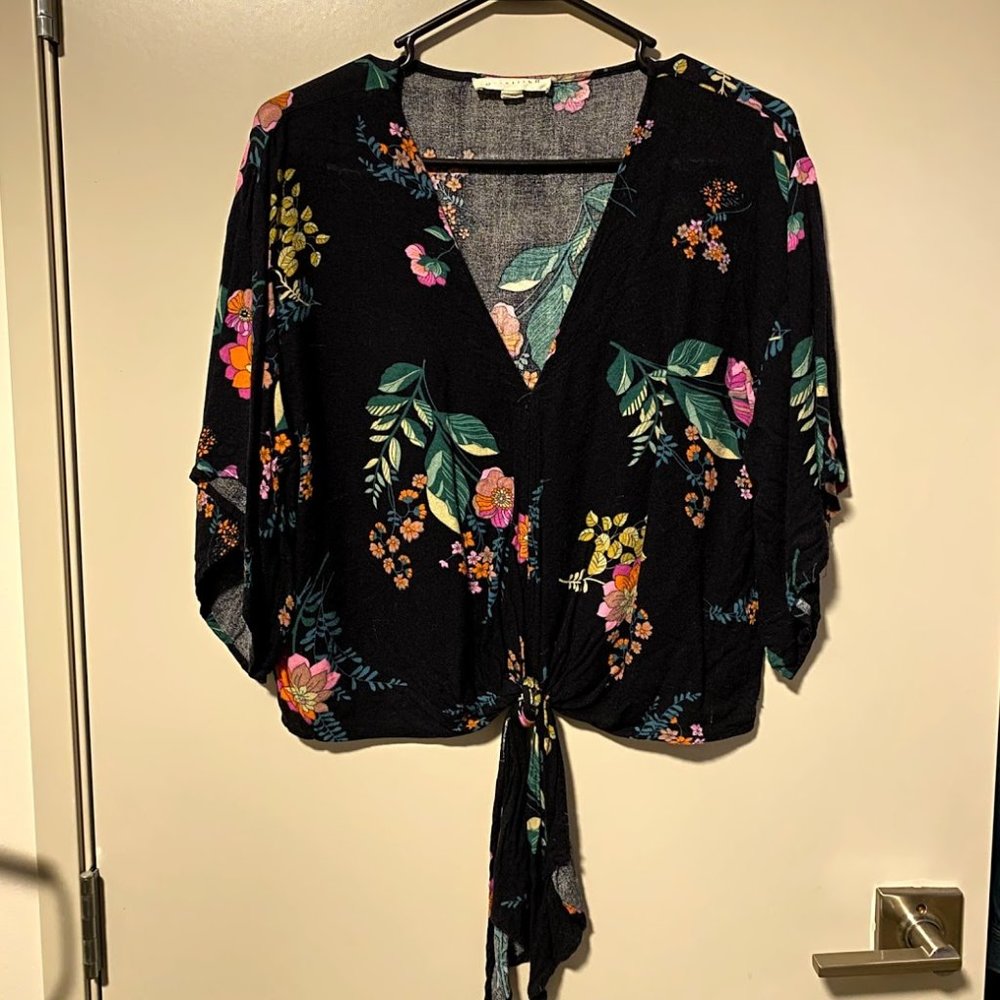 Vici Collection Navy Floral Drapey Tie-Waist Top